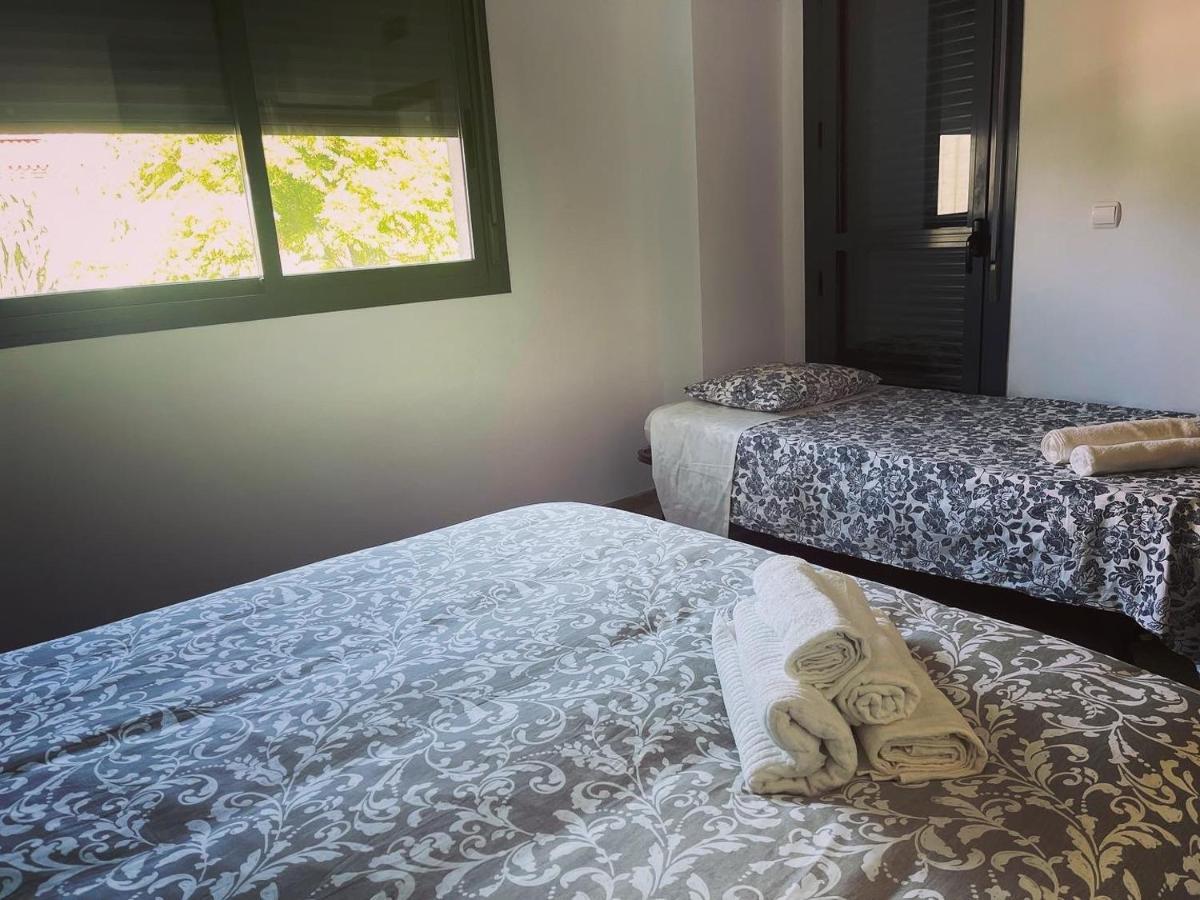 Stelarium-Suite Con Bano Privado En Casa Compartida-Uebica2 Mairena del Aljarafe Dış mekan fotoğraf