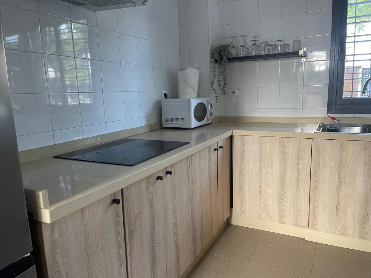 Stelarium-Suite Con Bano Privado En Casa Compartida-Uebica2 Mairena del Aljarafe Dış mekan fotoğraf