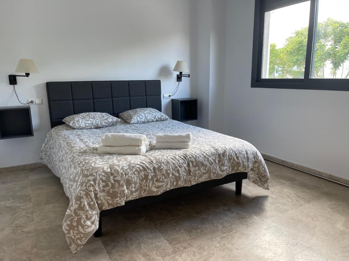 Stelarium-Suite Con Bano Privado En Casa Compartida-Uebica2 Mairena del Aljarafe Dış mekan fotoğraf