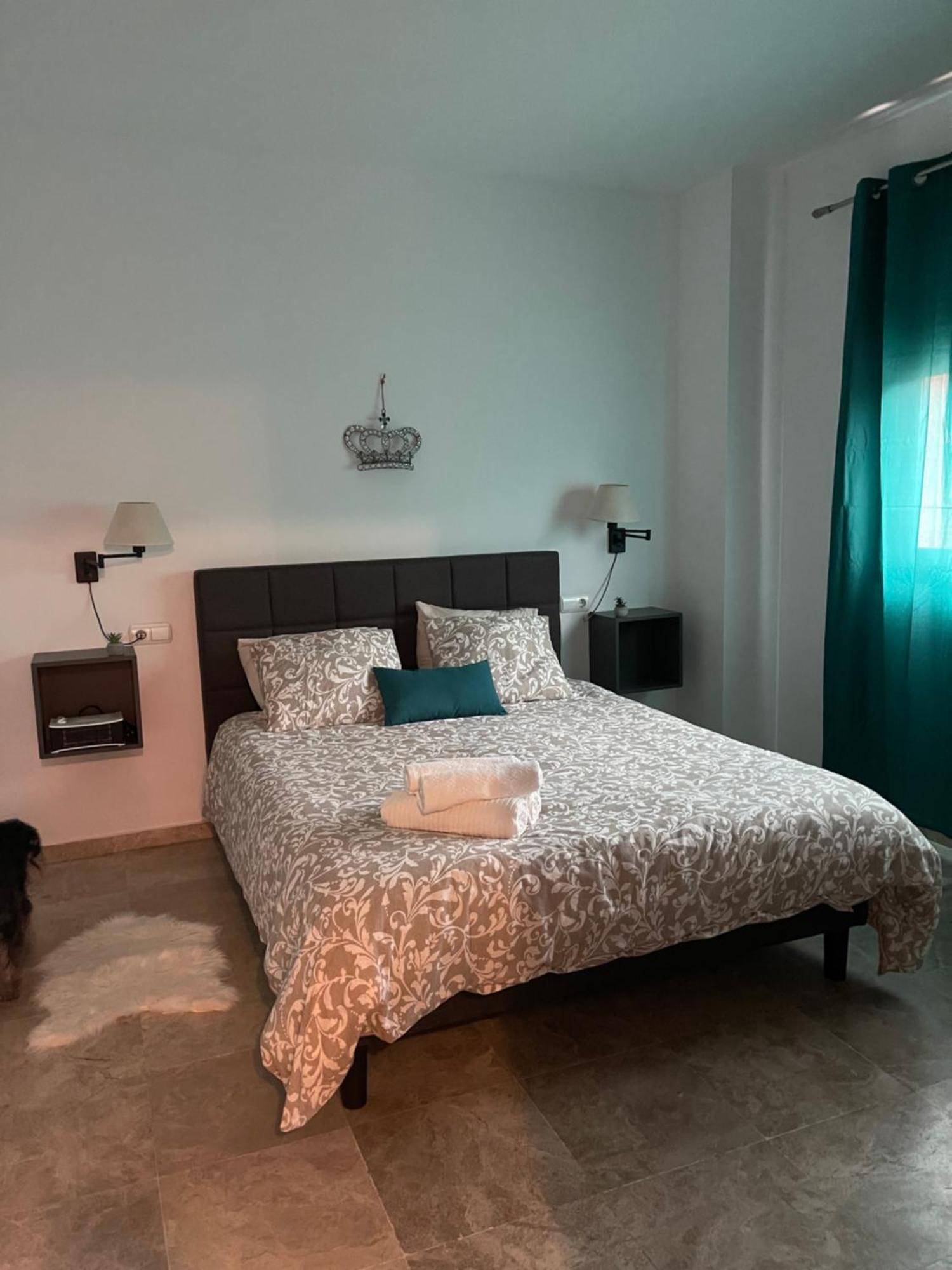 Stelarium-Suite Con Bano Privado En Casa Compartida-Uebica2 Mairena del Aljarafe Dış mekan fotoğraf