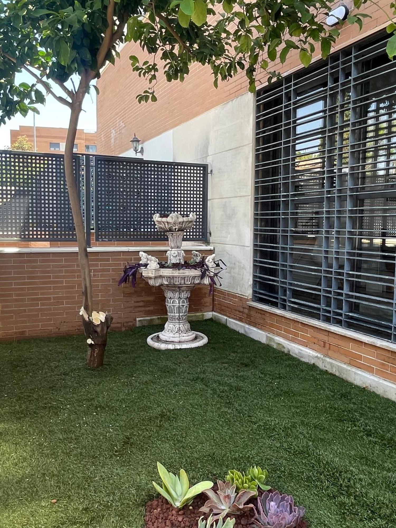 Stelarium-Suite Con Bano Privado En Casa Compartida-Uebica2 Mairena del Aljarafe Dış mekan fotoğraf