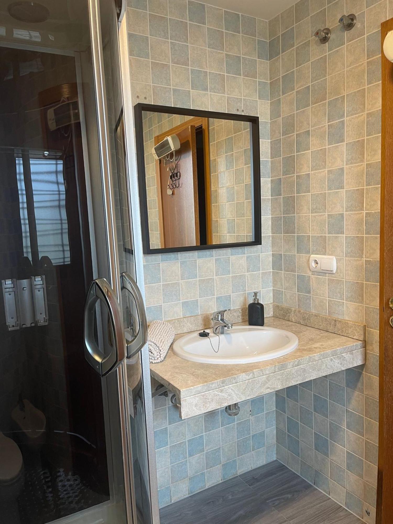 Stelarium-Suite Con Bano Privado En Casa Compartida-Uebica2 Mairena del Aljarafe Dış mekan fotoğraf