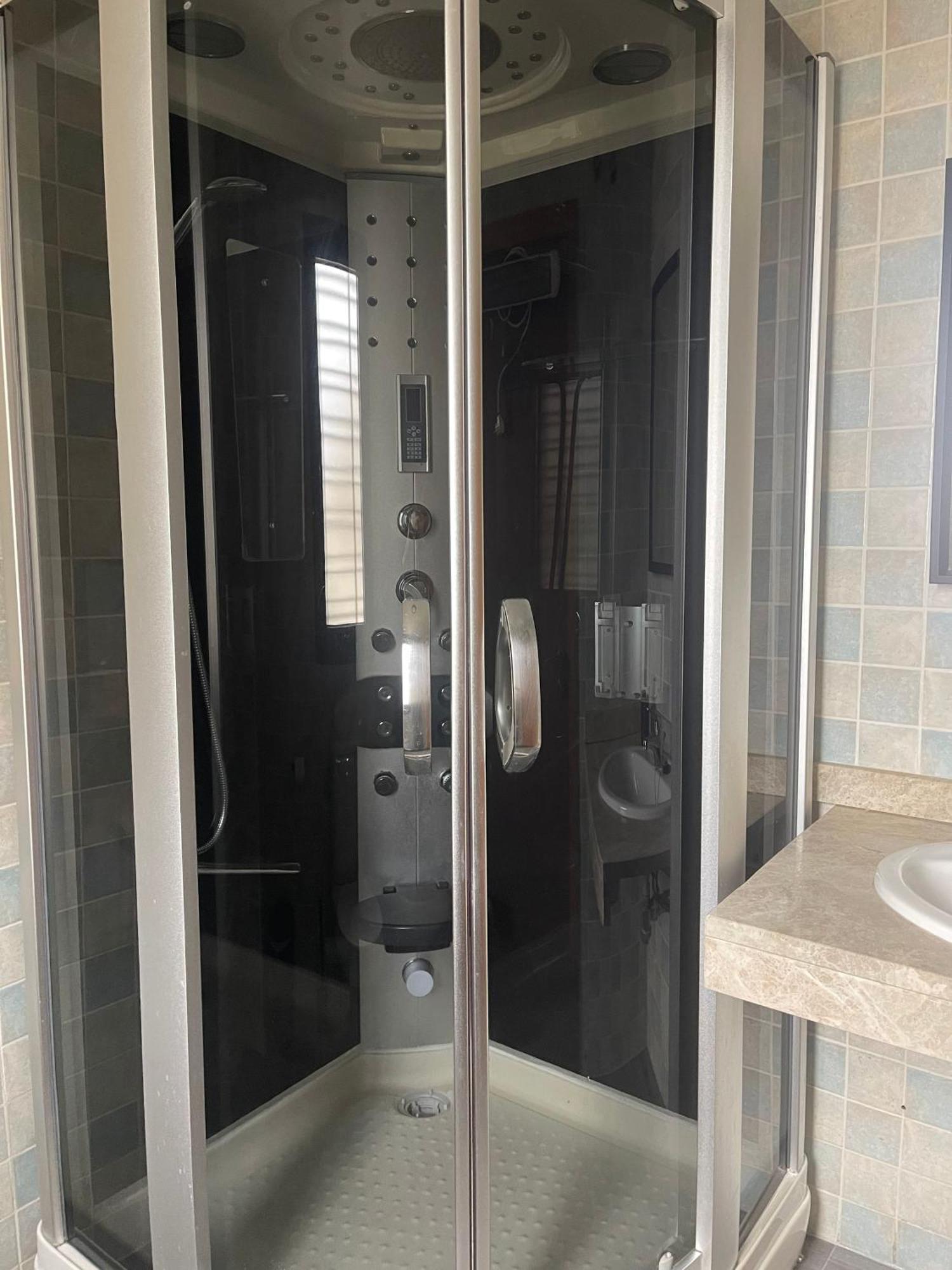 Stelarium-Suite Con Bano Privado En Casa Compartida-Uebica2 Mairena del Aljarafe Dış mekan fotoğraf